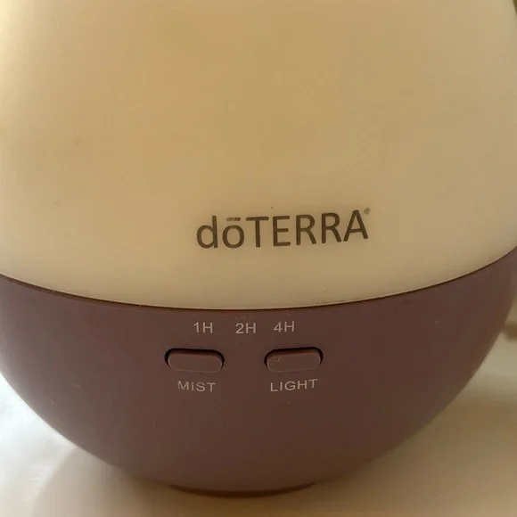 doTERRA White and Purple Aroma Diffuser - Picture 5 of 8